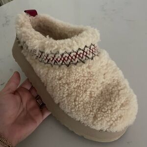 UGG Women's Tazz Braid Slipper